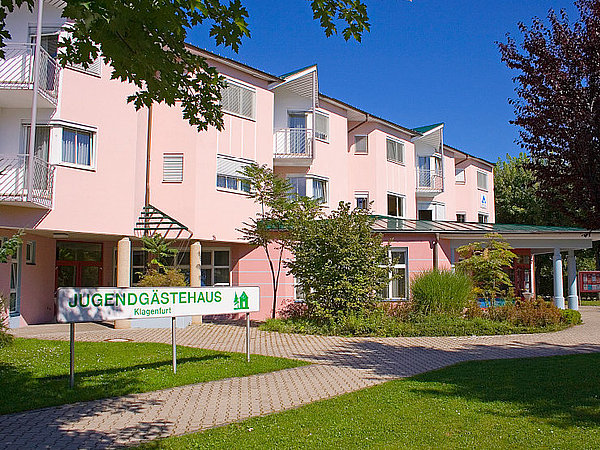 Jugendgästehaus Klagenfurt Frontansicht Jugendgästehaus Klagenfurt